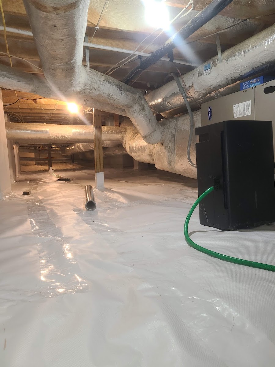 Hixon-installed crawlspace ductwork and encapsulation in a Lawrenceville-area home